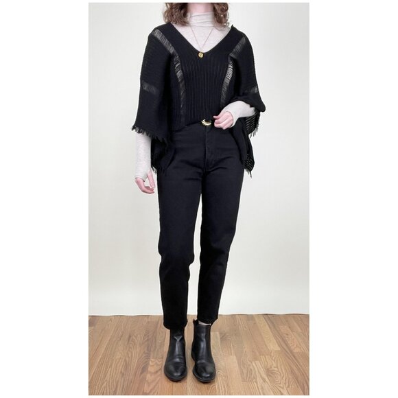 Vintage 90s Y2K French Open Knit Poncho Cape Sweater Boho Blouse Fringe Bohemian - Picture 9 of 11